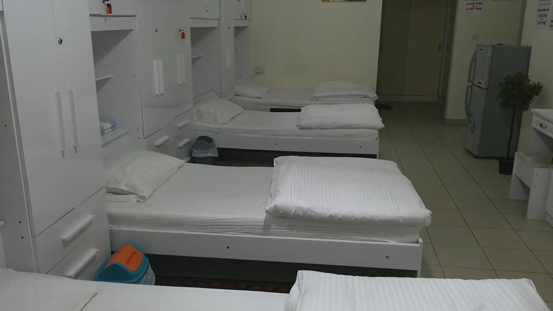 Inn Female Bed Space At Ruby Star - 4 Single Beds Dubai
