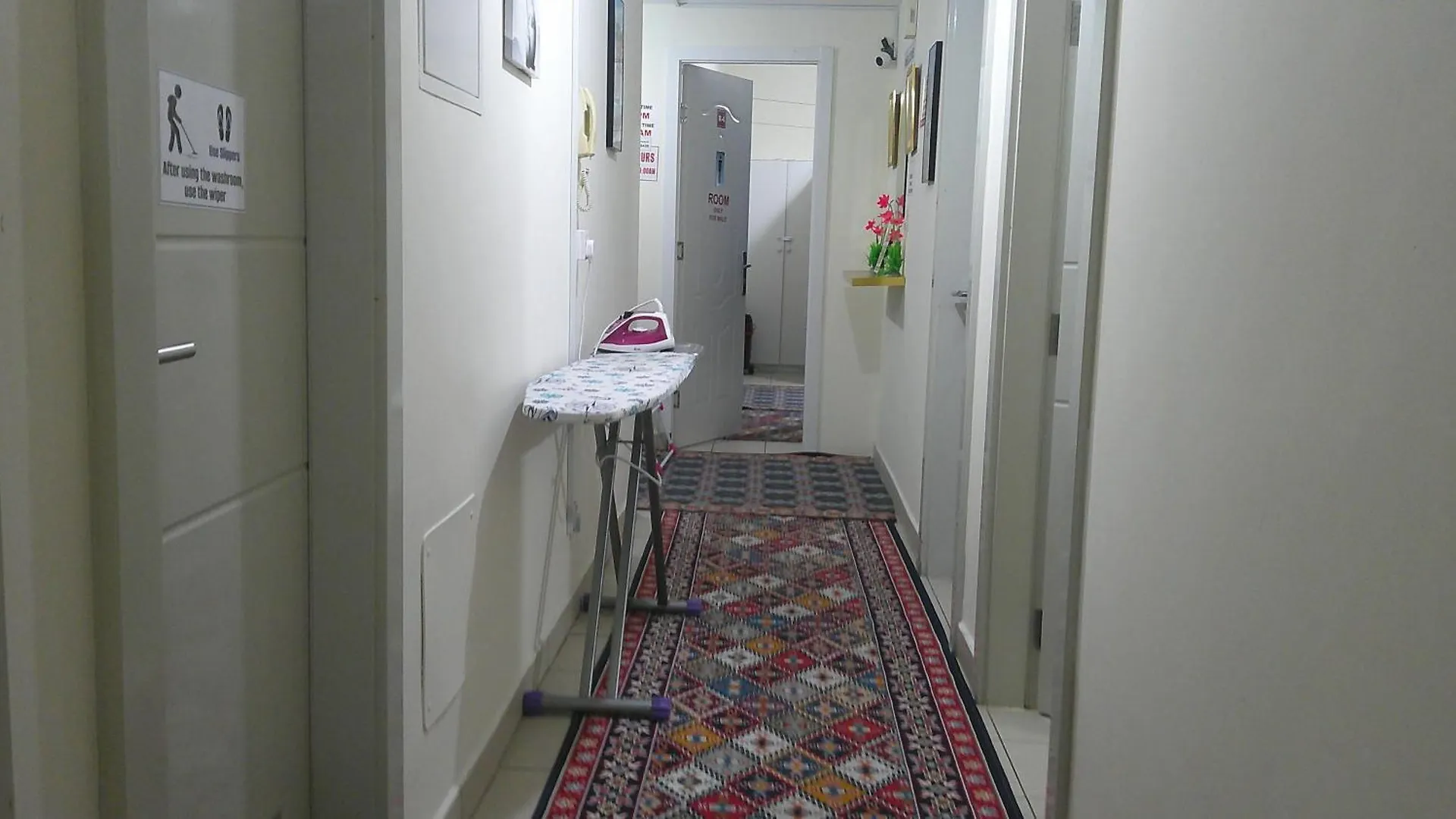 Inn Female Bed Space At Ruby Star - 4 Single Beds Dubai United Arab Emirates